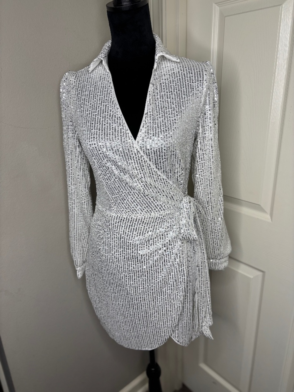 Double Crazy White Sequin Wrap Mini Dress Long Bishop Sleeve Collared Small